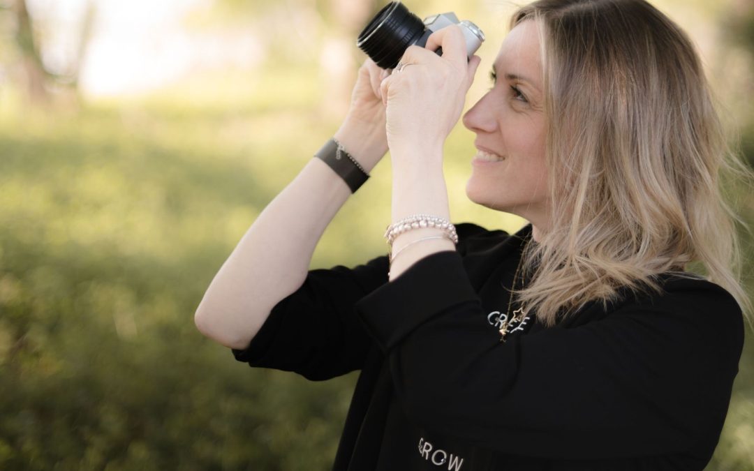 Servizio fotografico completo o mini-sessione: quale scegliere per il tuo brand?
